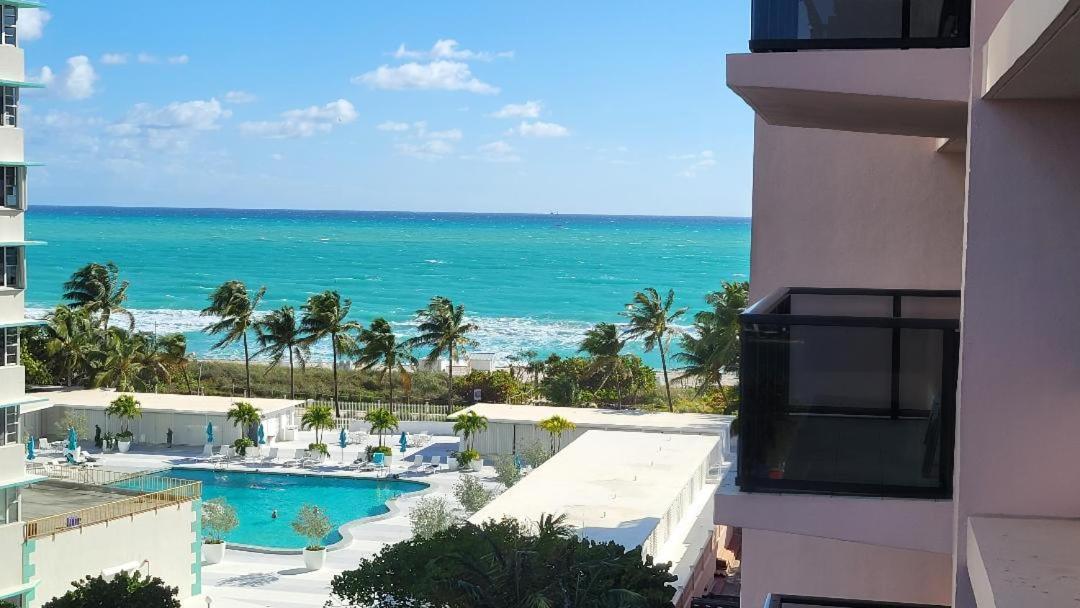 2 Bedroom 2 Bath Beachfront Condo On Miami Beach Millionaire Row Kültér fotó