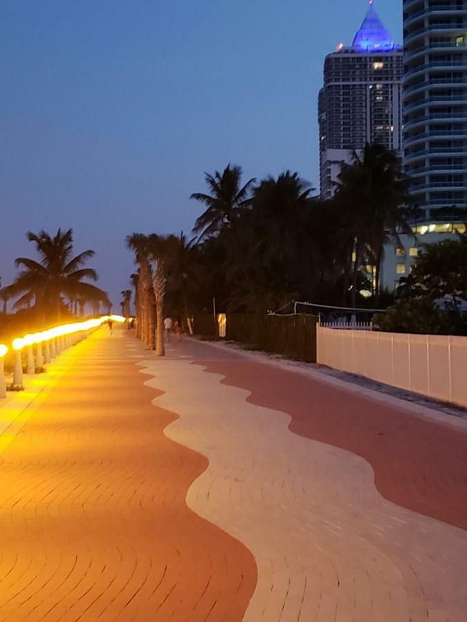 2 Bedroom 2 Bath Beachfront Condo On Miami Beach Millionaire Row Kültér fotó